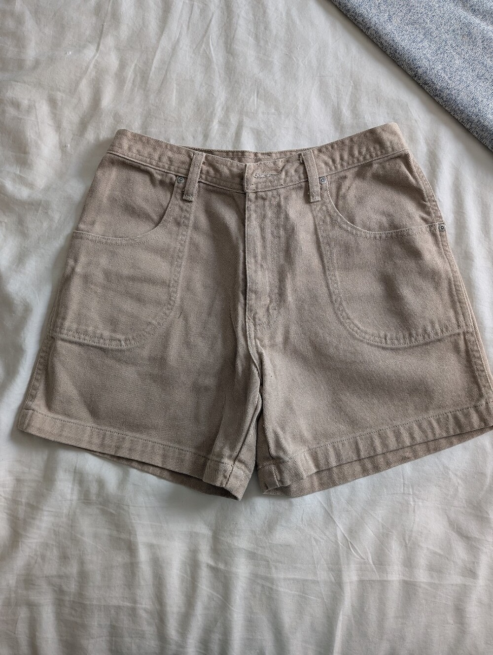 Women's High-Rise Utility Shorts in Taupe